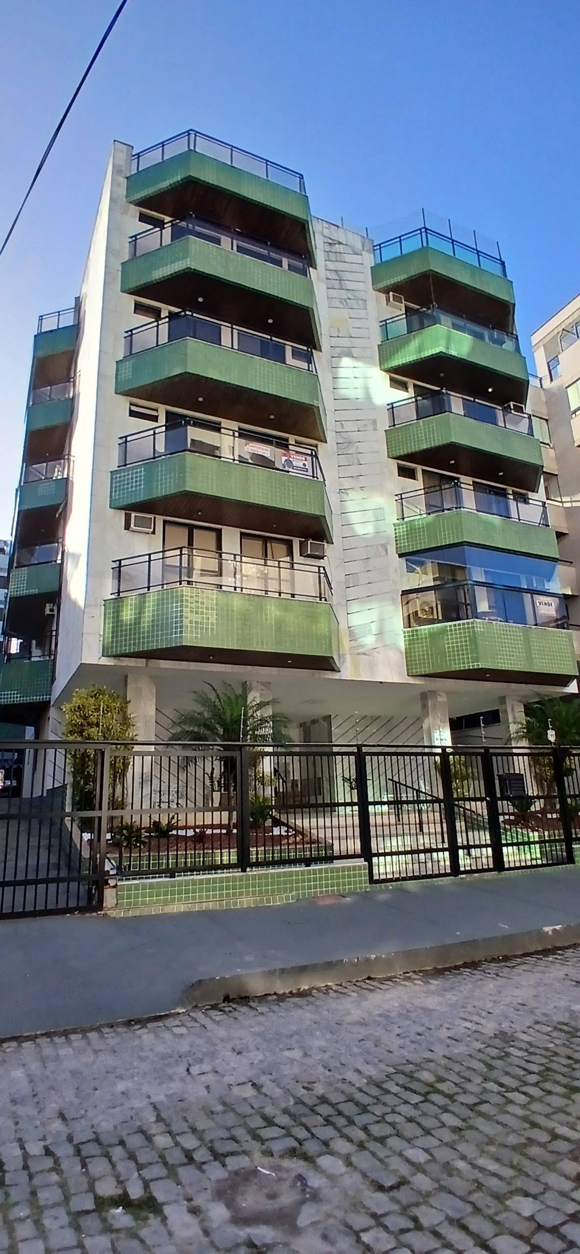 Cobertura com terraço privativo perto da praia no Algodoal